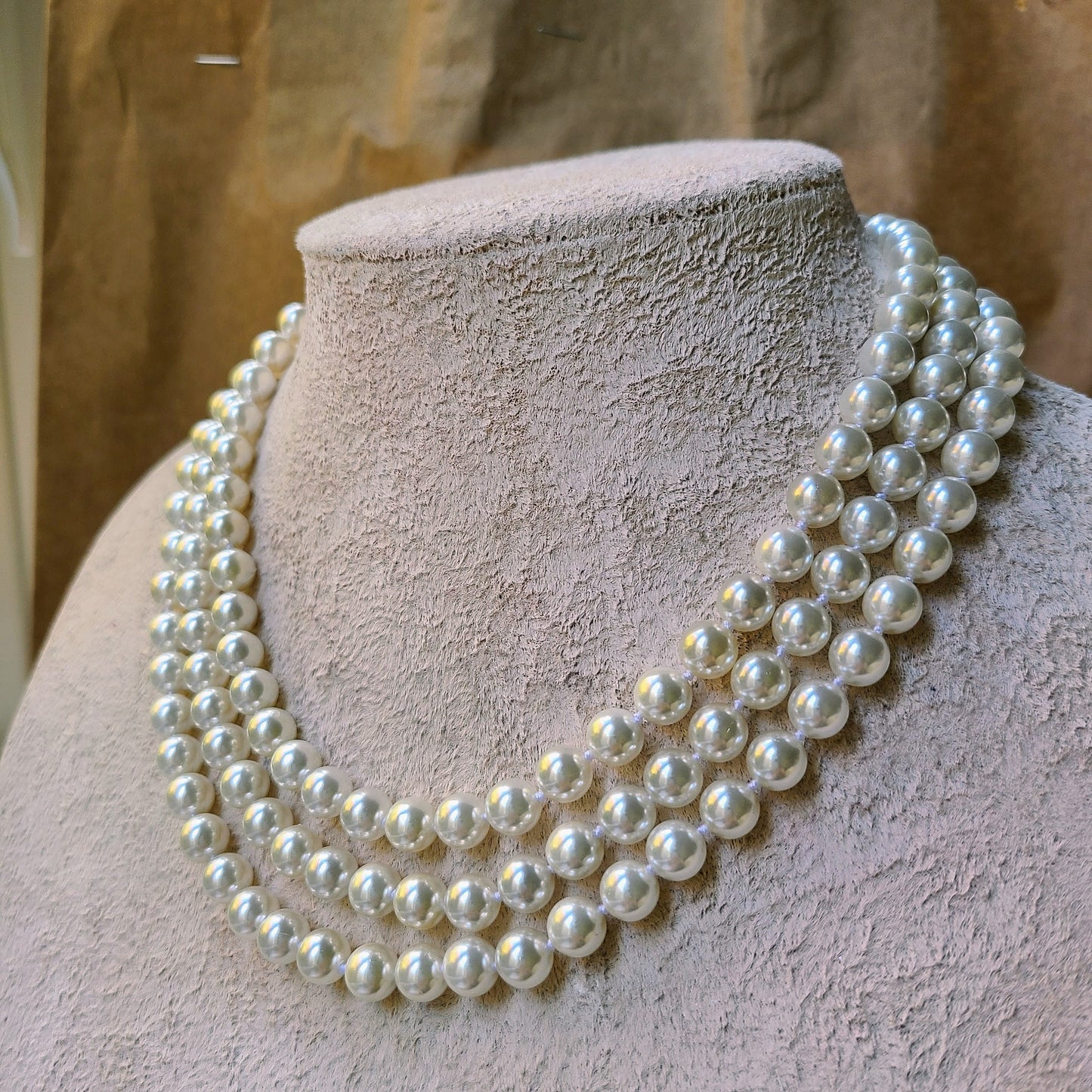 Three layer shell pearl necklace,  bridal ivory white pearl necklace,romantic wedding, mother of bride jewelry, 8mm round pearl, The crown