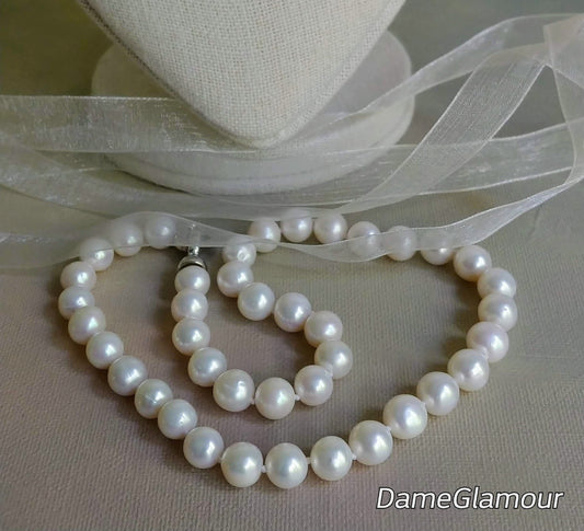 Single strand freshwater pearl necklace, hand knotted 9mm pearls, wedding necklace for the bride, mother of bride jewelry, bridesmaid gift
