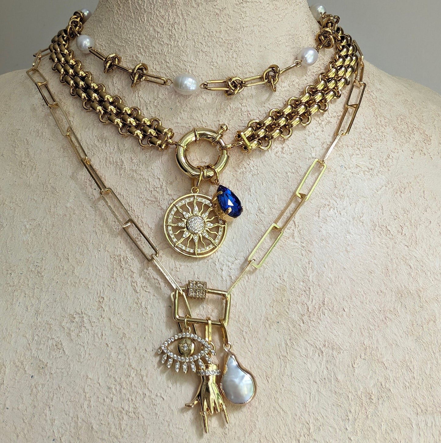 Unique Gold Choker with Sparkling Sapphire Charm